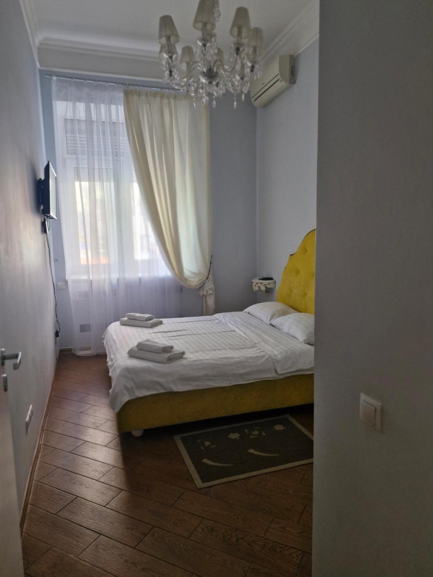 Затишна Квартира На Майдані Незалежності Kiew Exterior foto